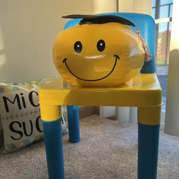 Smiley Face With Graduation Cap Vinyl Pillow Ball Stuffed Collectible Gift - Picture 2 of 2